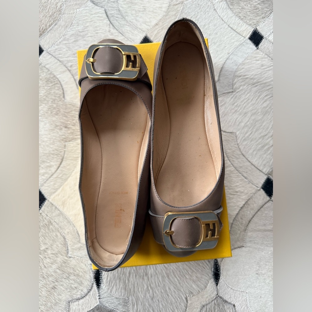 Fendi Ballerina Cuoio Liscio Gray Flats, Sz 39